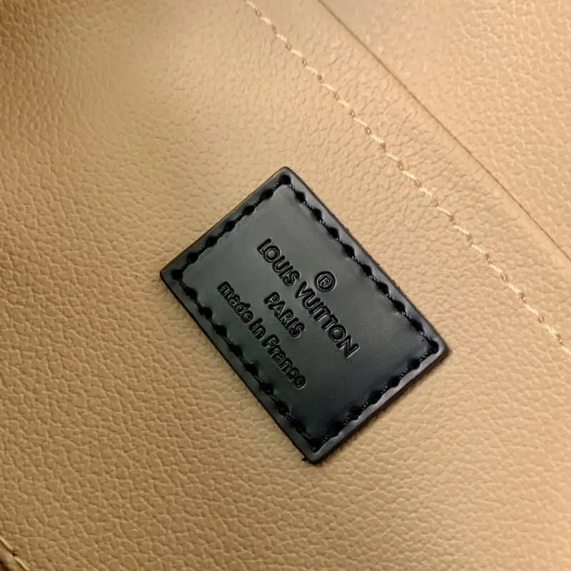 N40747 Blue 23x13x12cm High Quality Bags - Image 8