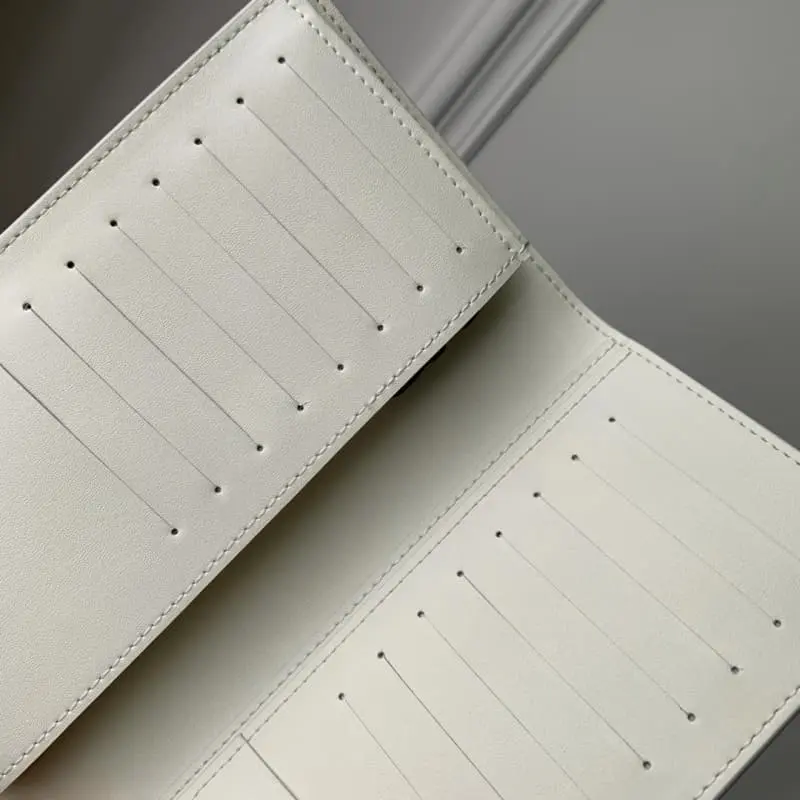 M61697 Elegant White 19X10cm High Quality Bags - Image 7