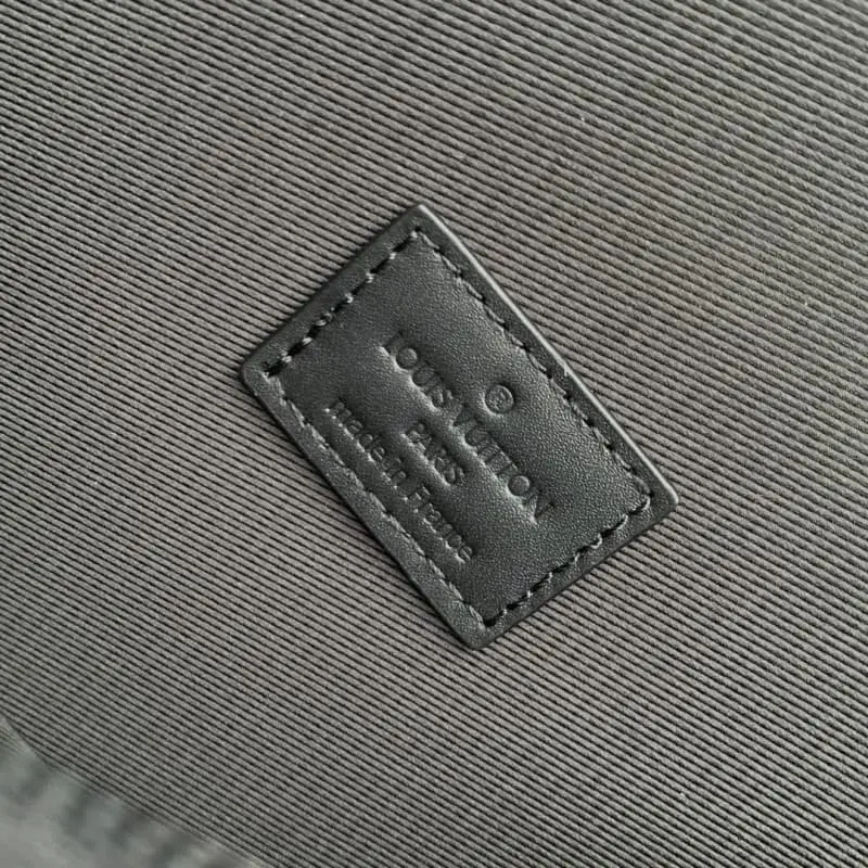 M83613 18x11x6.5cm High Quality Bags - Image 8