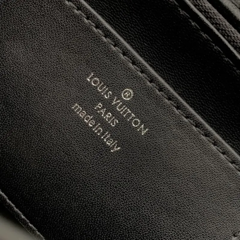 M24151 Black 23x16x10cm High Quality Bags - Image 8