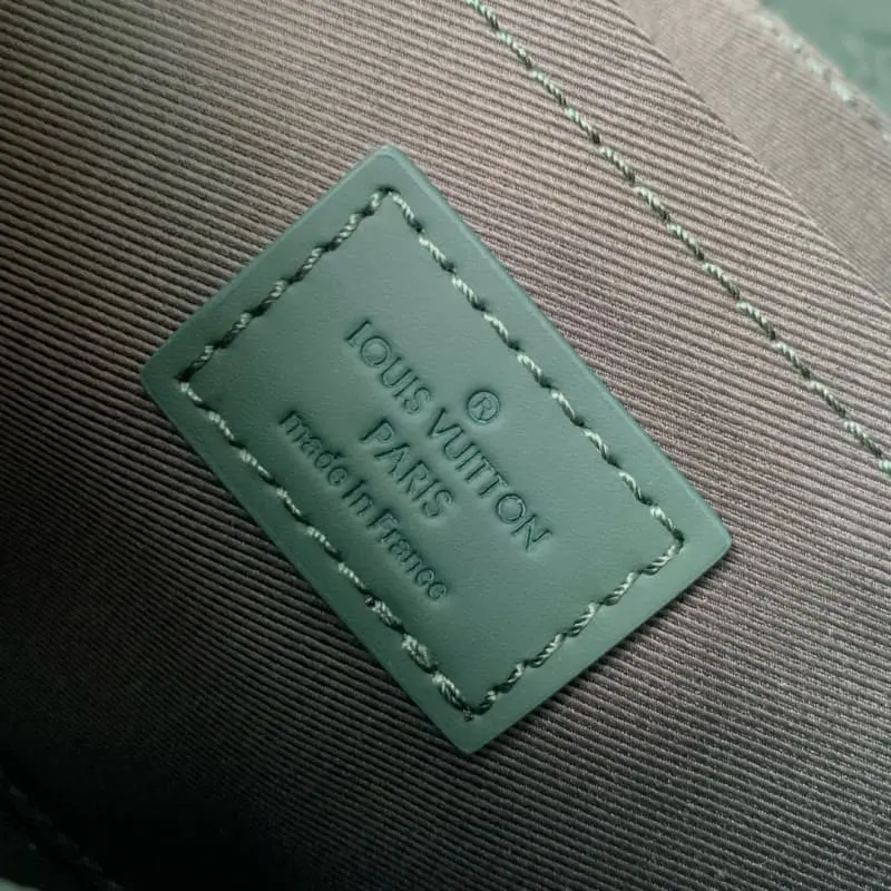 M24439 28x16x10cm High Quality Bags - Image 8