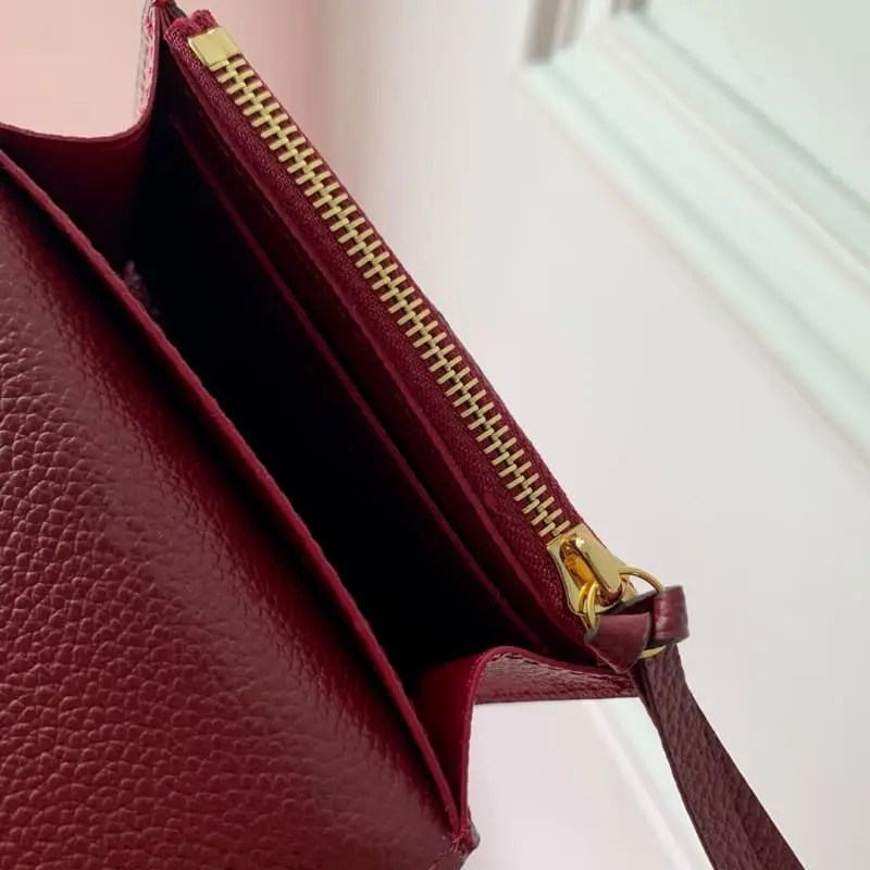 M82927 Red 11x8x2.5cm High Quality Bags - Image 7