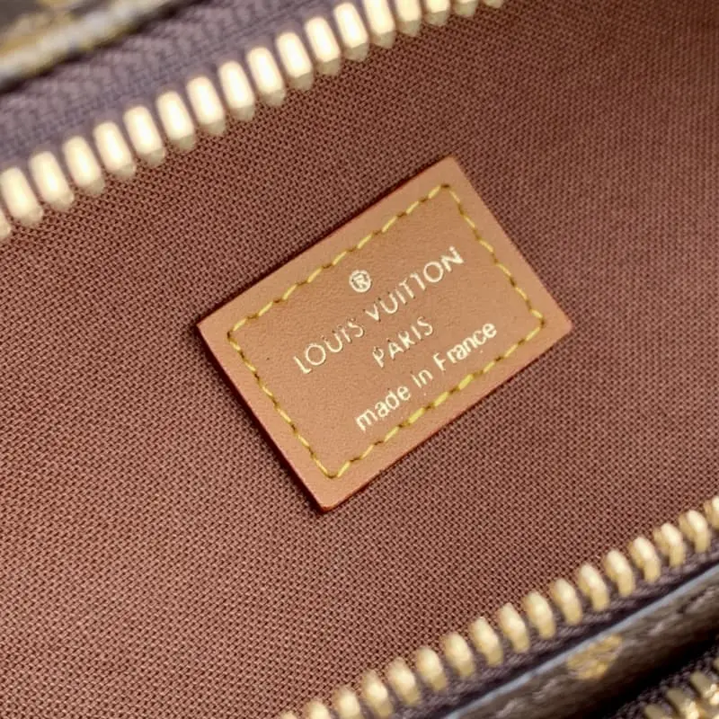 M14019 15x8x30cm High Quality Bags - Image 7