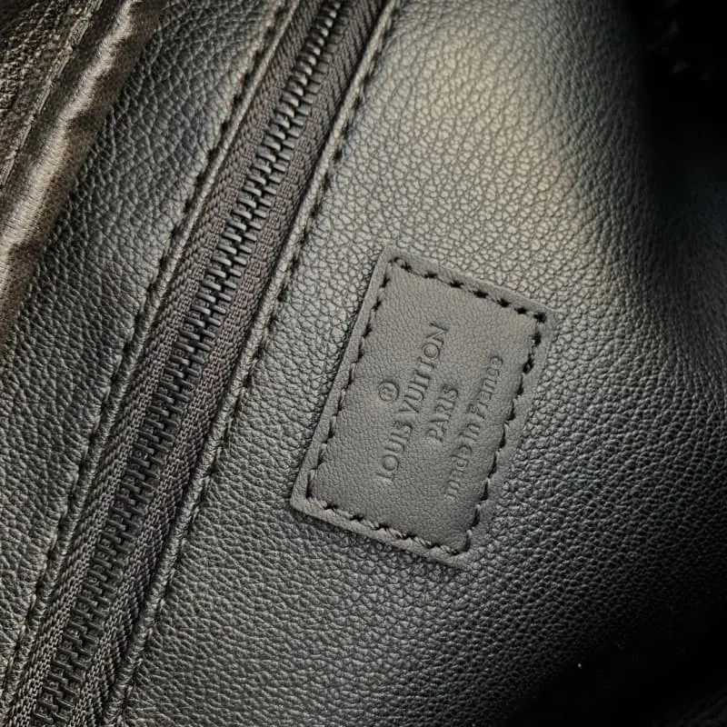 M82576 Leather S5 28x15x16.5cm High Quality Bags - Image 8