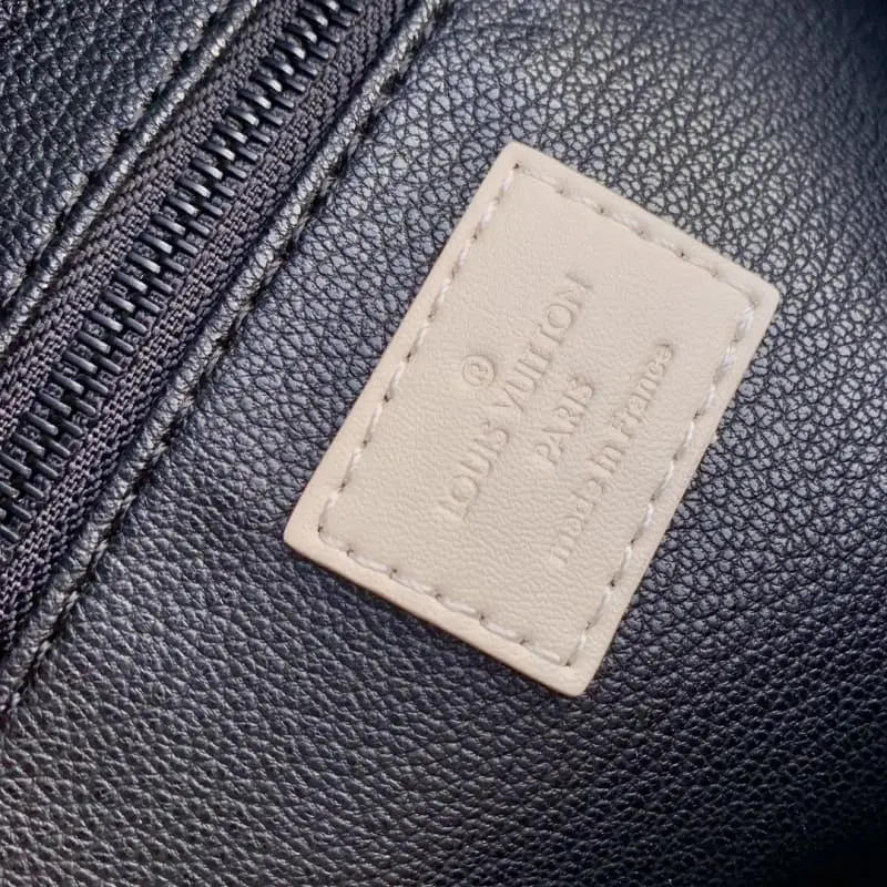 M82576 Leather S6 28x15x16.5cm High Quality Bags - Image 8