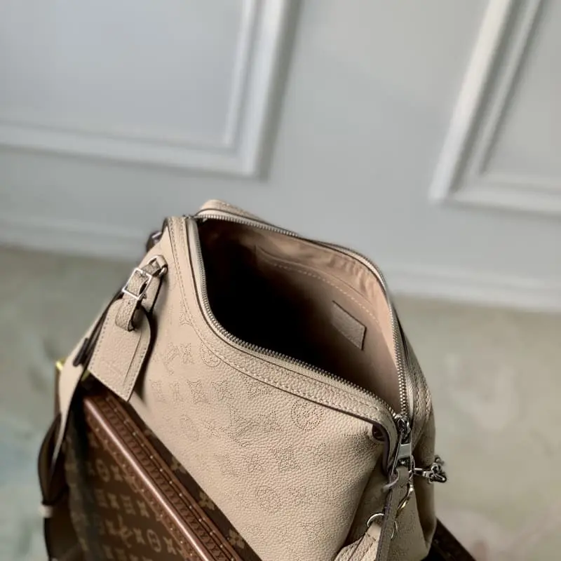 M24255 S1 29x18x13cm High Quality Bags - Image 8