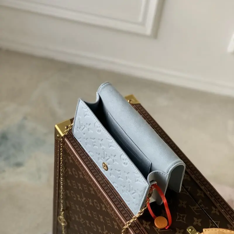 M83233 22x15x5.5cm High Quality Bags - Image 8