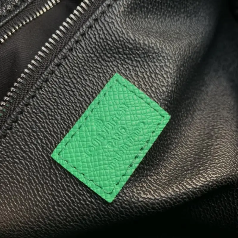 M31037 Green 28x16x13cm High Quality Bags - Image 8