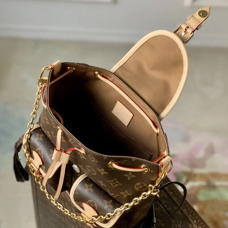 M46932 21x23x10cm High Quality Bags - Image 8