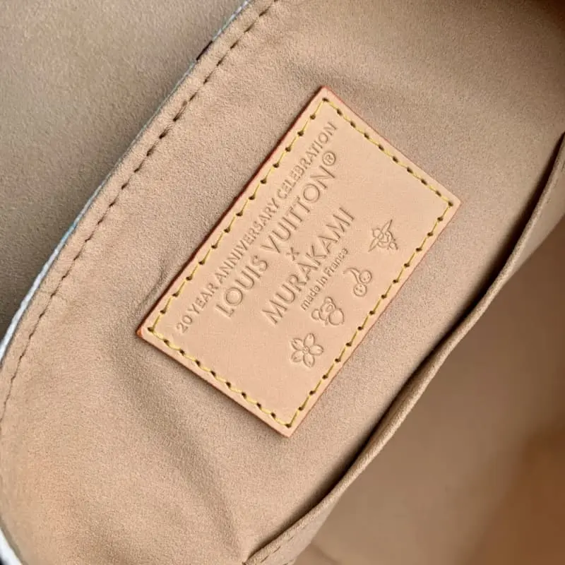 M13081 26x7x24cm High Quality Bags - Image 8