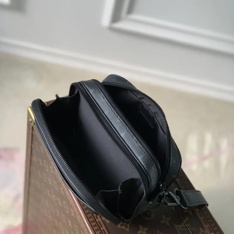 M82542 11x18.5x6.5cm High Quality Bags - Image 8