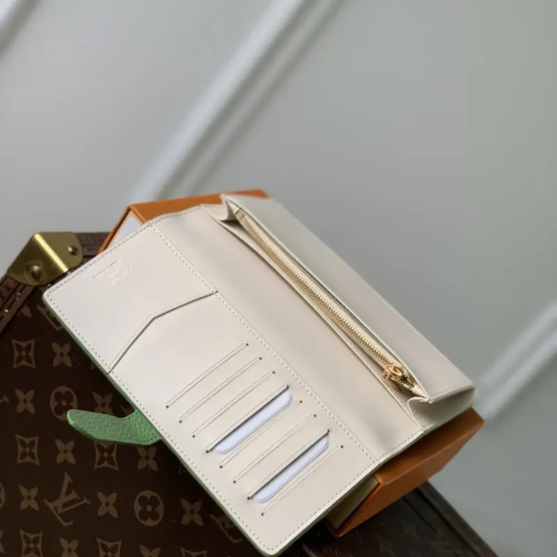 M82512 Green 10x19x1.7cm High Quality Bags - Image 8