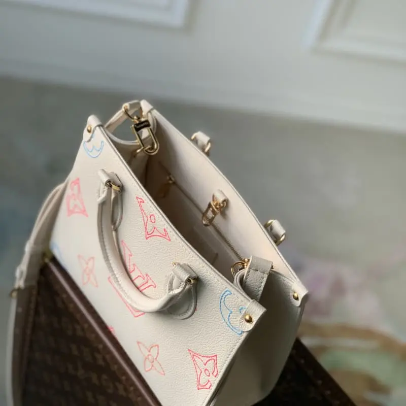 M46629 25x19x11.5cm High Quality Bags - Image 8