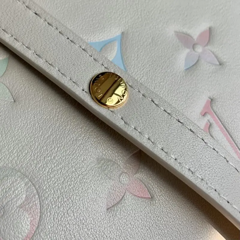 M22993 21x16x7cm High Quality Bags - Image 8