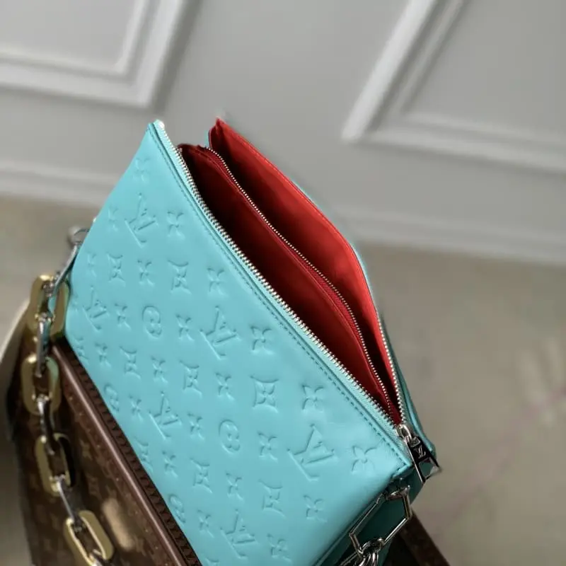 M22394 26x20x12cm High Quality Bags - Image 8