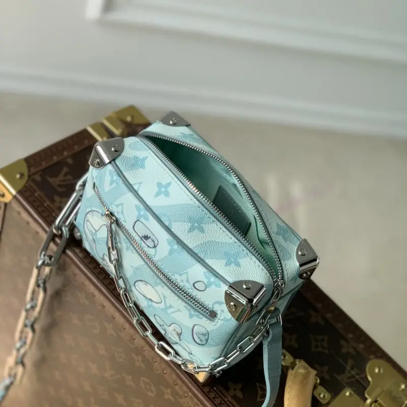 M22588 18.5x13x8cm High Quality Bags - Image 8