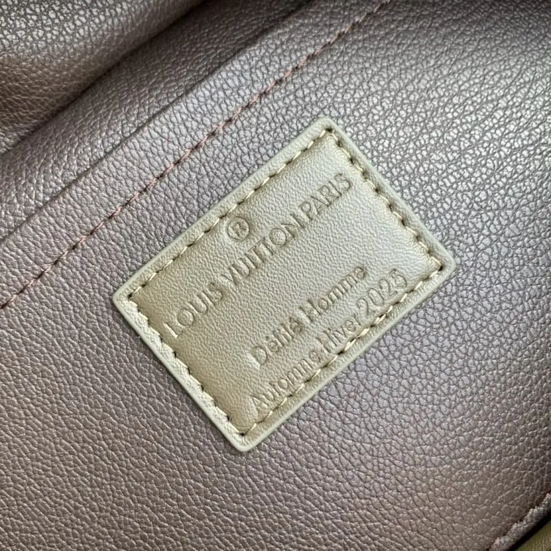 N00112 13x12x23cm High Quality Bags - Image 8