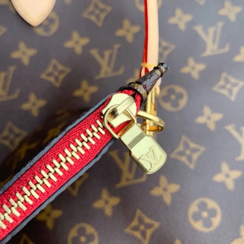 M41177 32x29x17cm High Quality Bags - Image 8