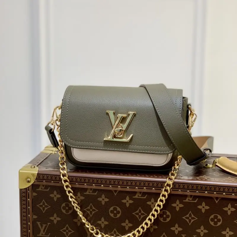 M58557 19x13x8cm High Quality Bags