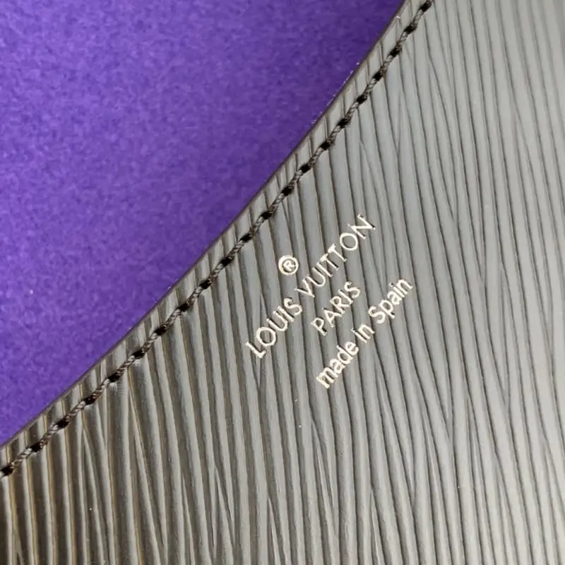 M59386 24.5x15.5x9cm High Quality Bags - Image 7