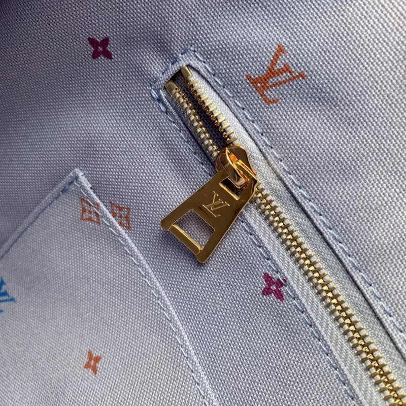 M46076 35x27x14cm High Quality Bags - Image 8