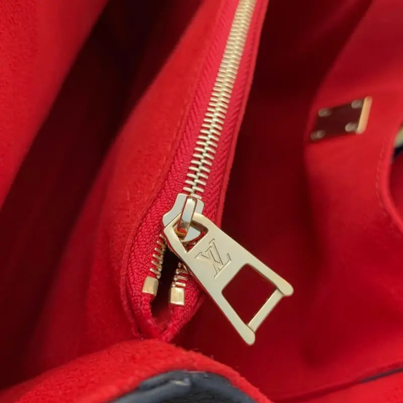 M57345 Black 42x28x15cm High Quality Bags - Image 7