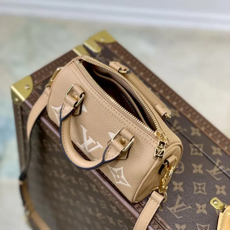 M81625 16x11x9cm High Quality Bags - Image 8