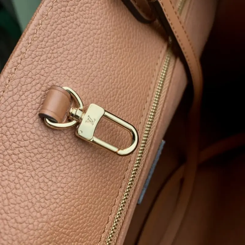 M44925 41x34x19cm High Quality Bags - Image 8