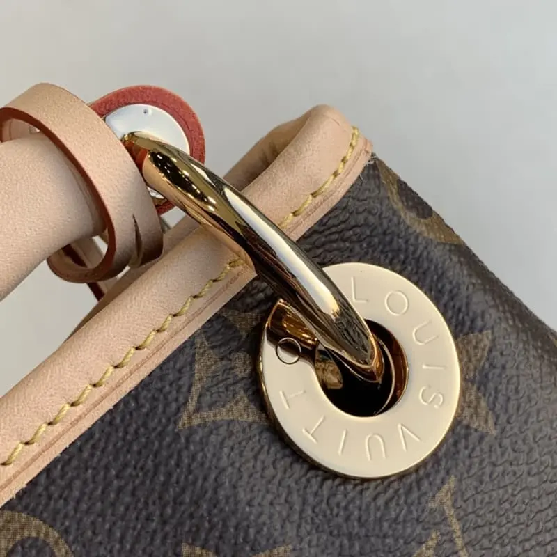 M44869 41x18x30.5cm High Quality Bags - Image 7