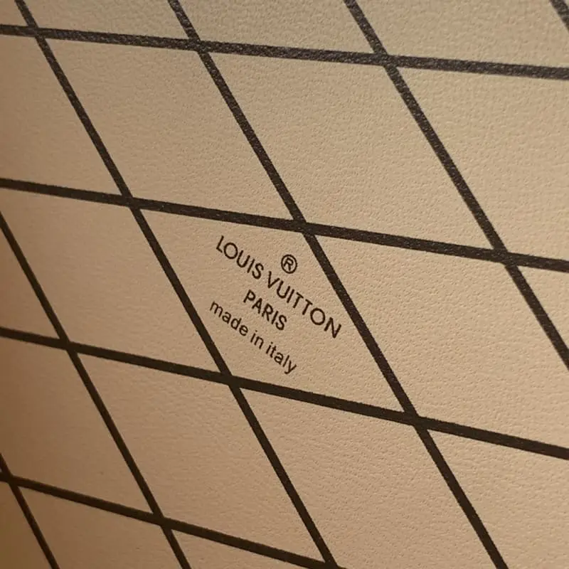 M43514 yellow leather 17.5X16.5X7.5cm High Quality Bags - Image 7