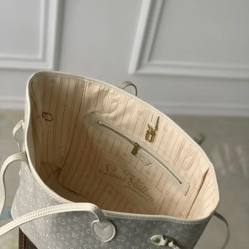 M40995 White 32x29x17cm High Quality Bags - Image 8