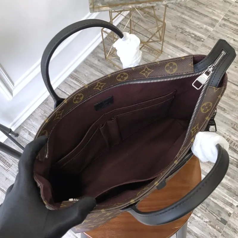 N61288 32x40x9cm High Quality Bags - Image 8