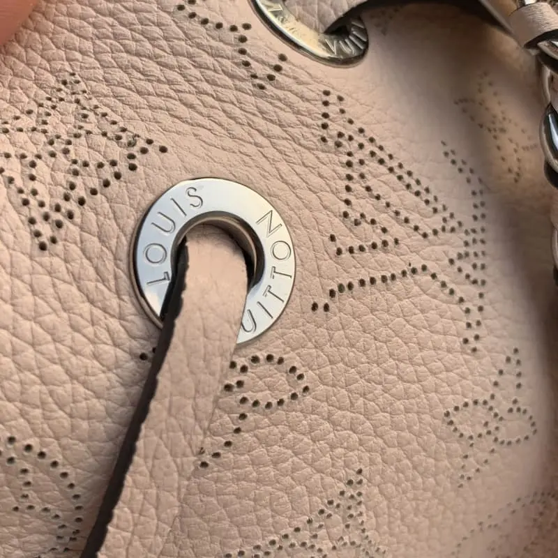 M59203Nude pink 32x23x13cm High Quality Bags - Image 8