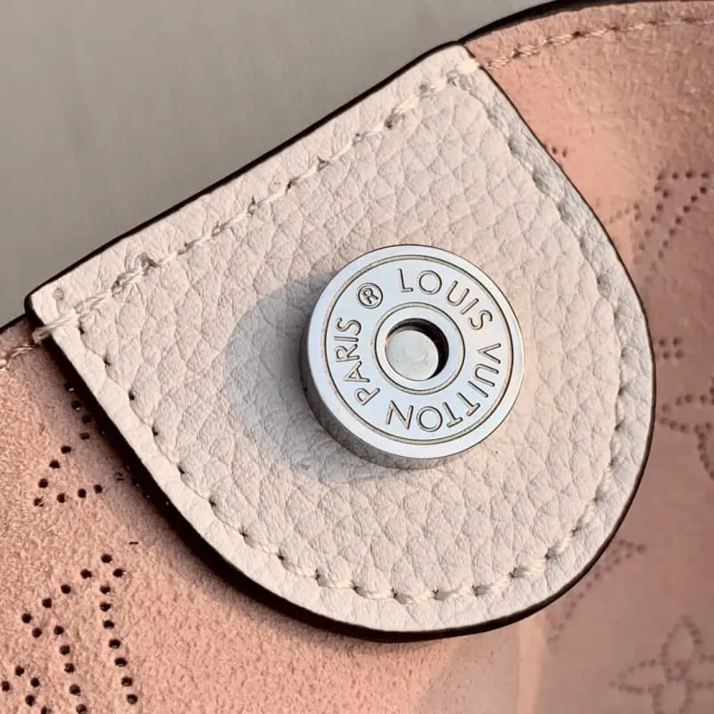 M54353 34x18x13cm High Quality Bags - Image 7