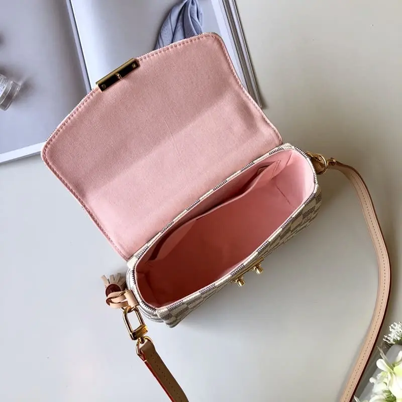 N41581 24.5x24.2x9cm High Quality Bags - Image 8
