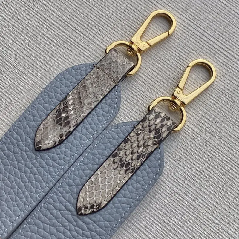 M96467 21x14x8cm High Quality Bags - Image 8