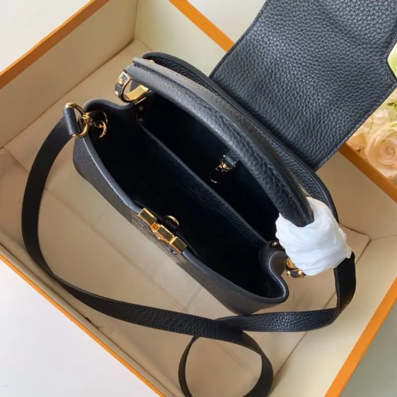 M94755 27x21x10cm High Quality Bags - Image 8