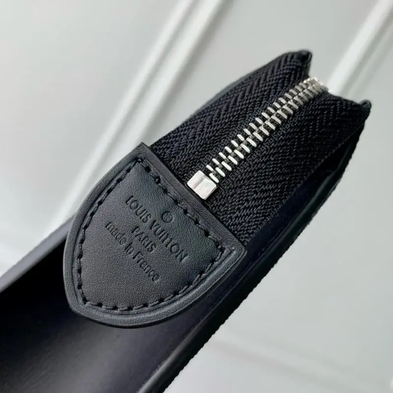 M13746 25x20x5.5cm High Quality Bags - Image 8