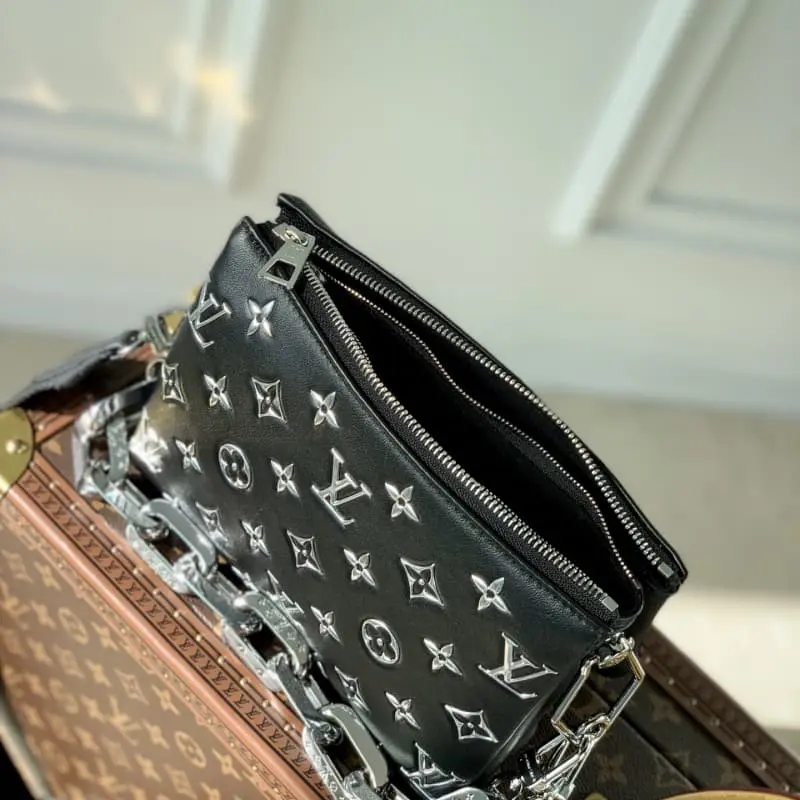 M57654 21x16x7cm High Quality Bags - Image 8