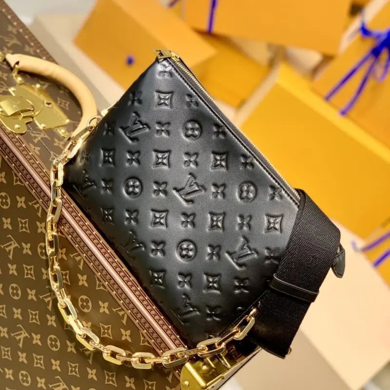 M57790 26x20x12cm High Quality Bags