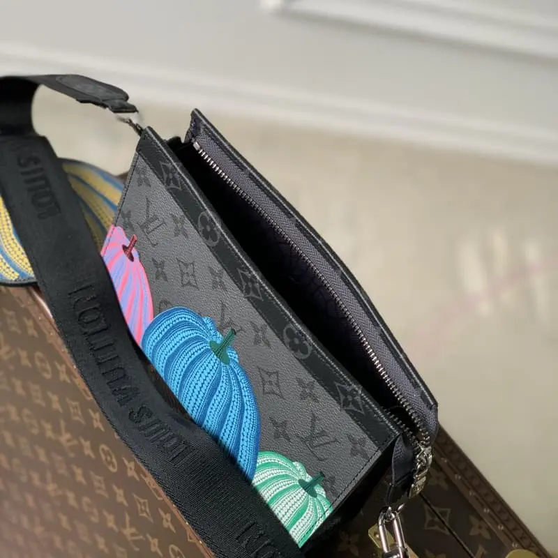 M81972 22x14.5x4.5cm High Quality Bags - Image 8