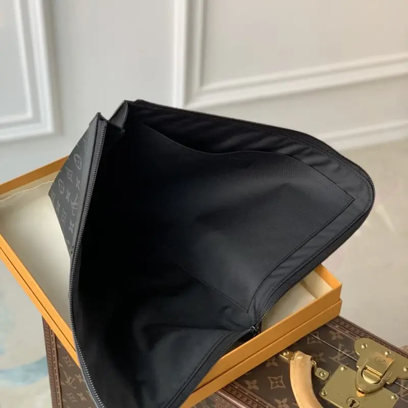 M82074 35x25x2.8cm High Quality Bags - Image 6