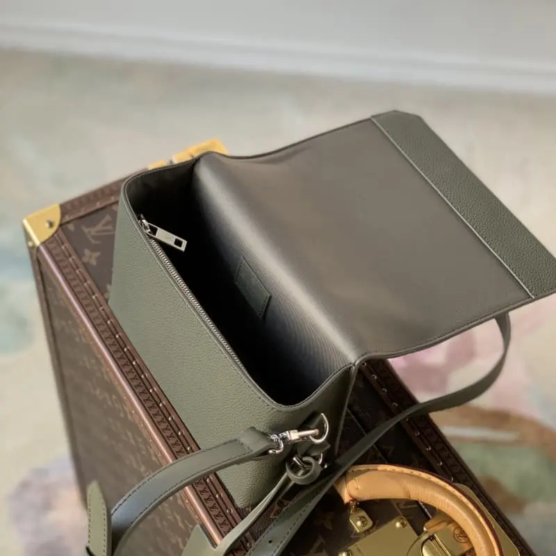 M82086 17.3x12x7cm High Quality Bags - Image 8