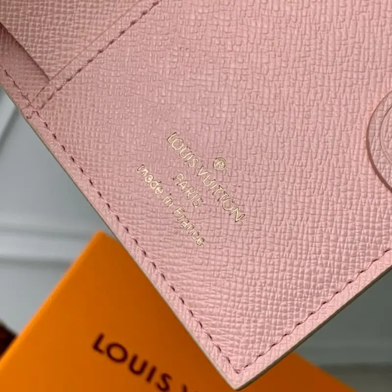 N00133 White Grid 9x11.5x1.5cm High Quality Bags - Image 8