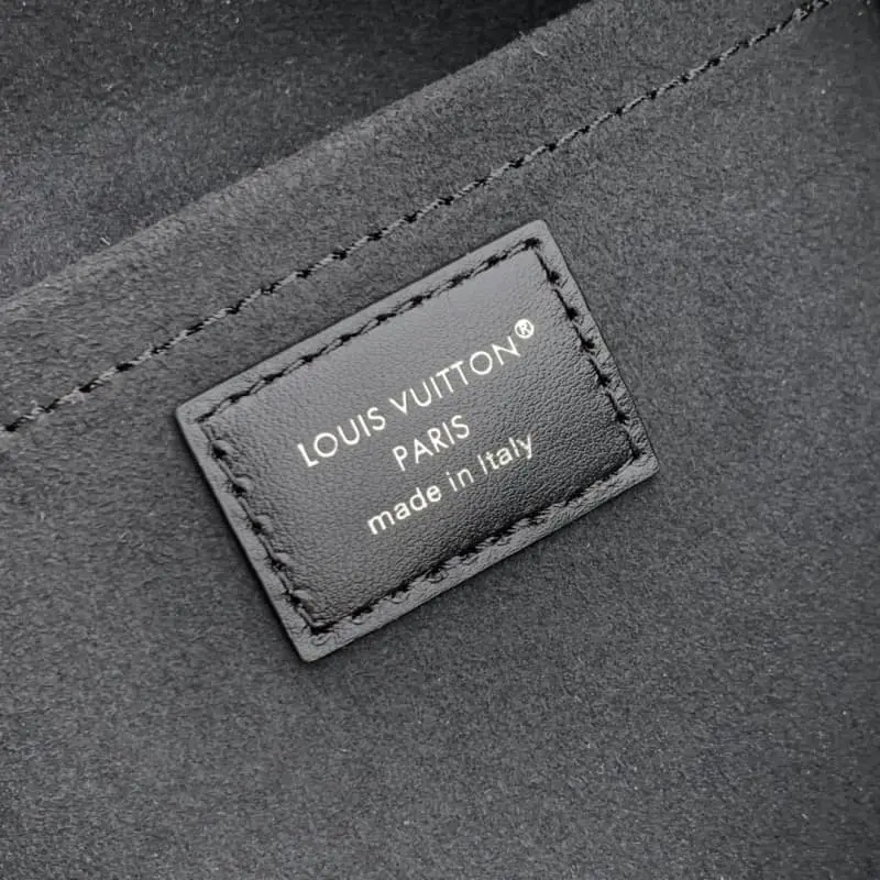 M14377 22.5x15.5x24cm High Quality Bags - Image 8