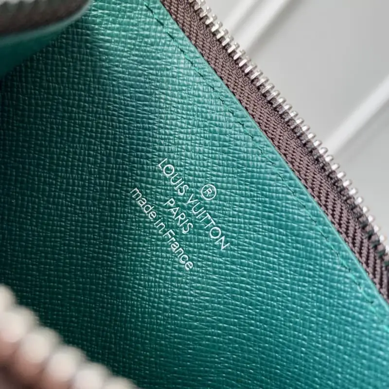 M64038 High Quality Bags - Image 8