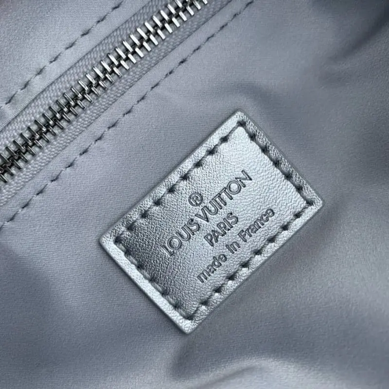 M11848 19x15x25cm High Quality Bags - Image 8