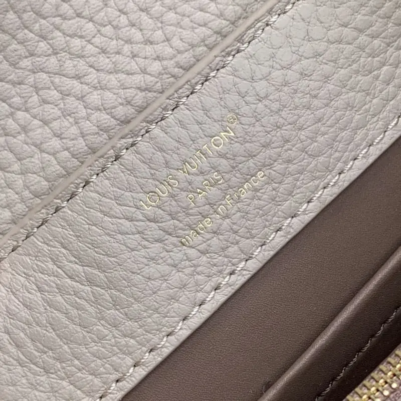 M11341Medium 31.5x20x11cm High Quality Bags - Image 8