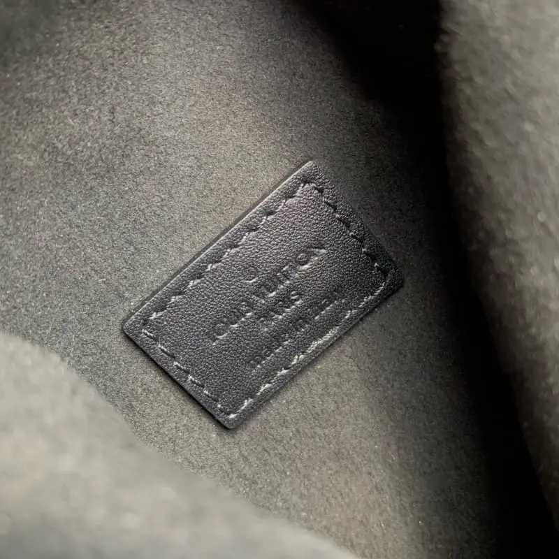 M24309 Black 14x6x21cm High Quality Bags - Image 8