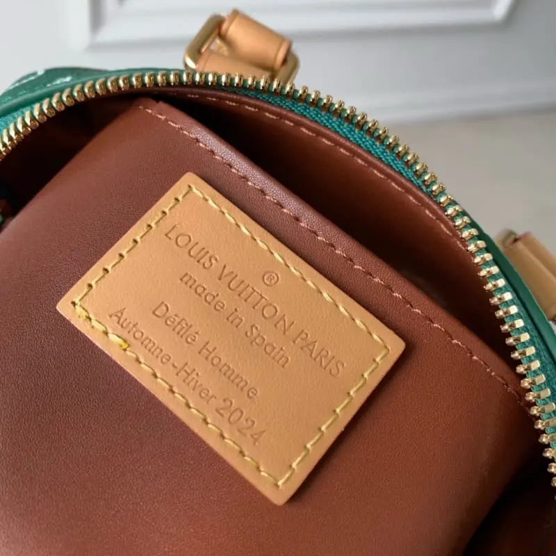 M24419 Green 18x12x10cm High Quality Bags - Image 8